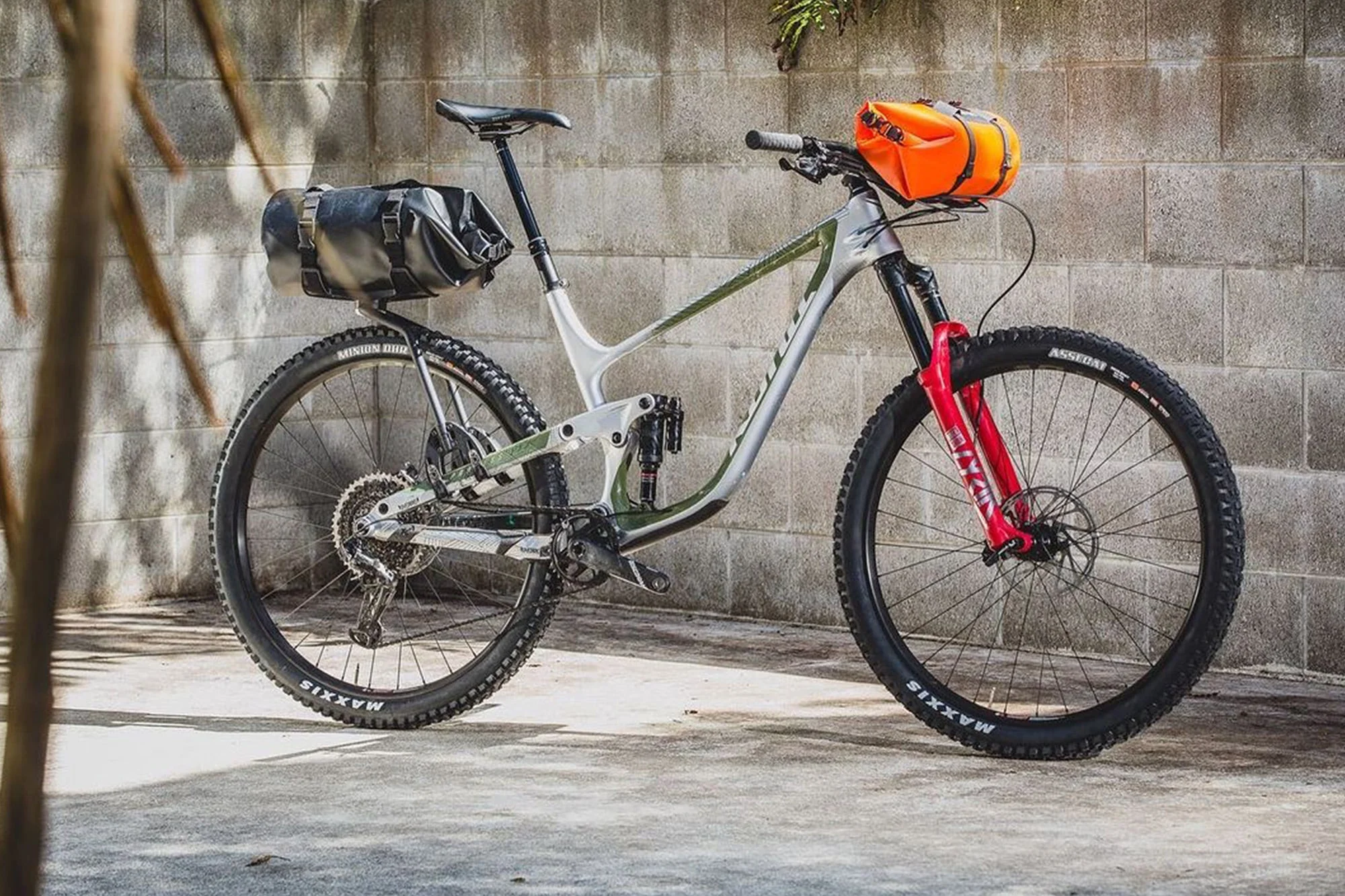 Spider Rear Rack & 12L Dry Bag Combo - Image 7